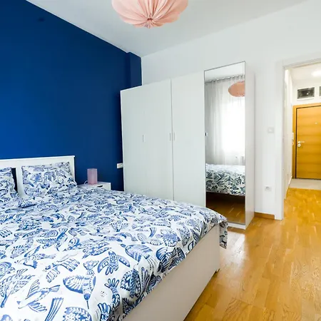 Apartamento Kej One Bedroom Apartment-free Private Parking-fast Wi-fi