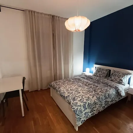Apartamento Kej One Bedroom Apartment-free Private Parking-fast Wi-fi *