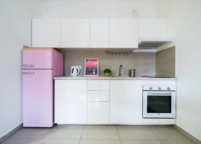 Kej One Bedroom Apartment-free Private Parking-fast Wi-fi Apartamento